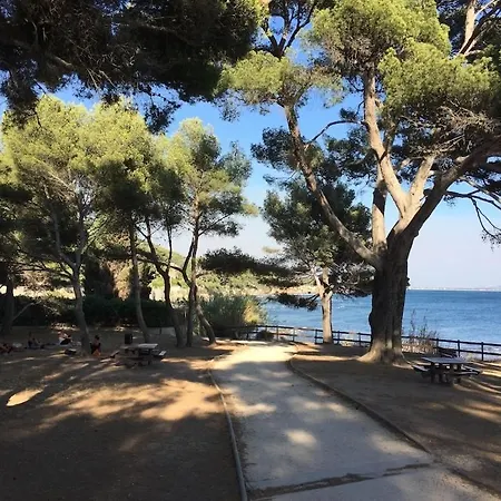Avec Piscine Pres Des Plages